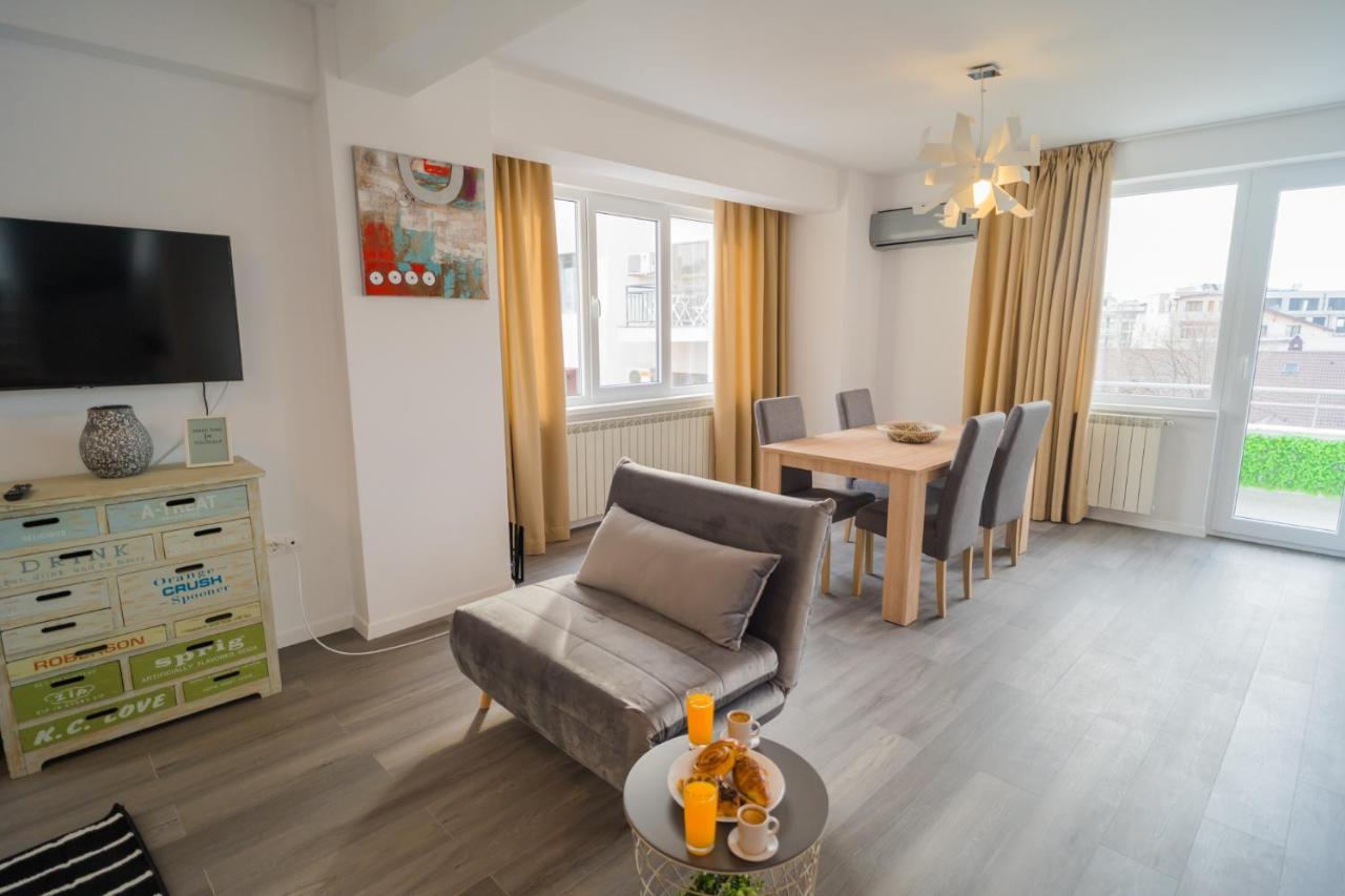 Penthouse With Huge Rooftop Terrace & City View بوخارست المظهر الخارجي الصورة