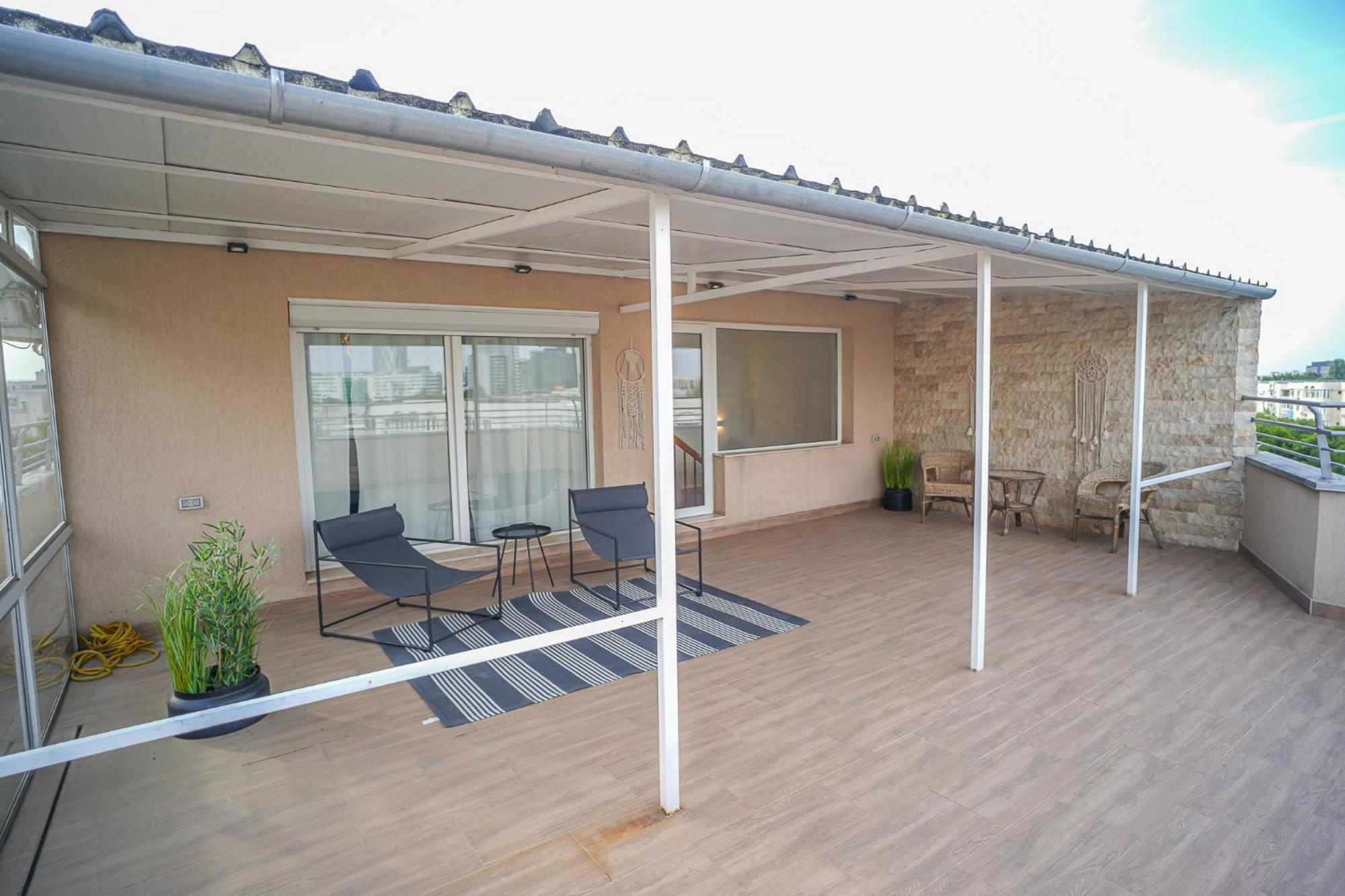 Penthouse With Huge Rooftop Terrace & City View بوخارست المظهر الخارجي الصورة