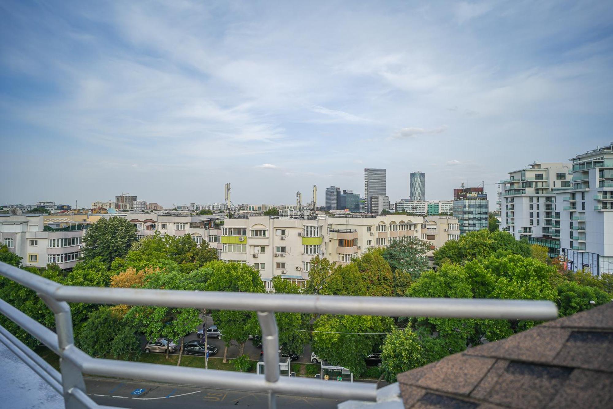 Penthouse With Huge Rooftop Terrace & City View بوخارست المظهر الخارجي الصورة