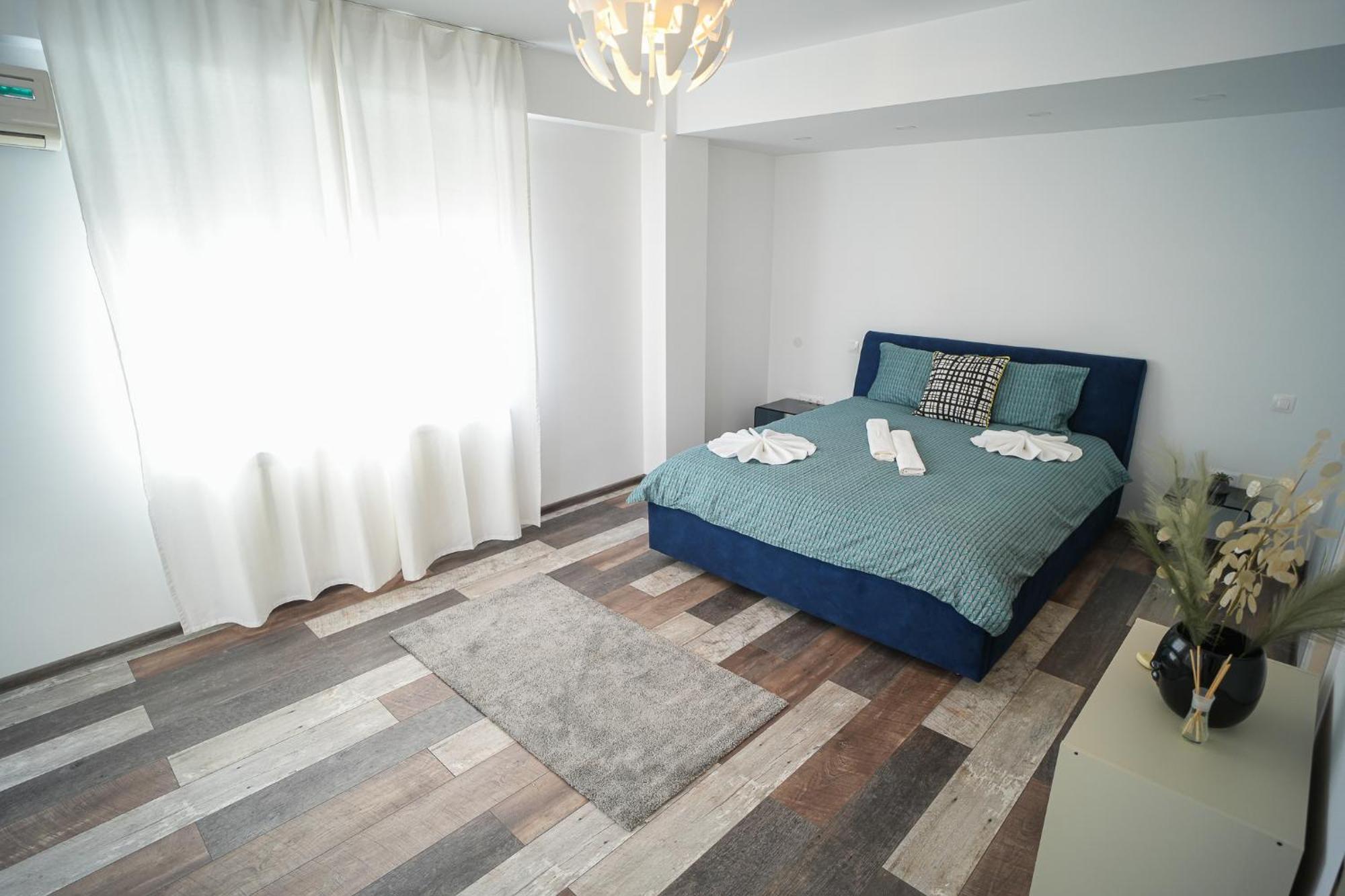 Penthouse With Huge Rooftop Terrace & City View بوخارست المظهر الخارجي الصورة